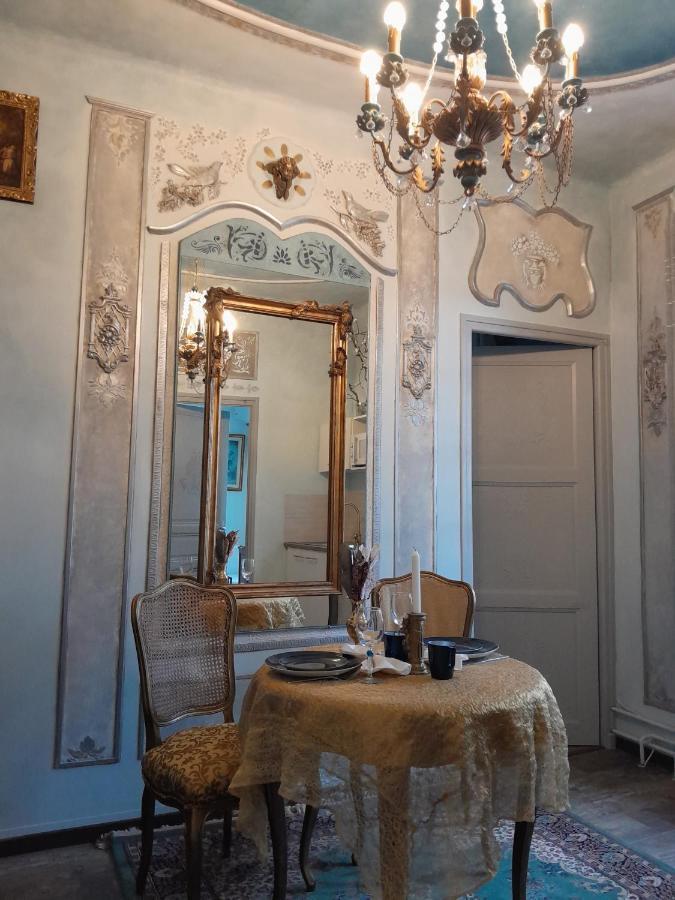 Appartement Penthouse En Bleu Royal à Vinca Extérieur photo