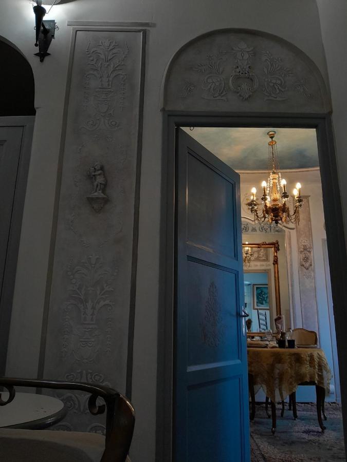Appartement Penthouse En Bleu Royal à Vinca Extérieur photo