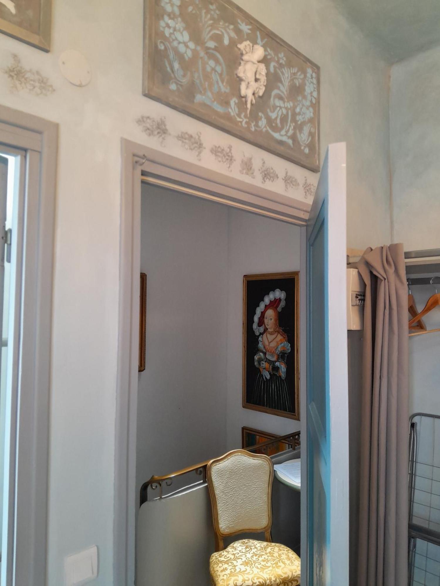 Appartement Penthouse En Bleu Royal à Vinca Extérieur photo